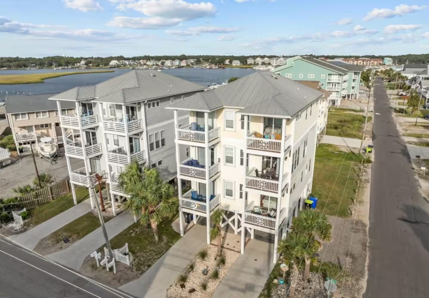 Shore Thing Y’all property and Carolina Beach photo 1 of 18